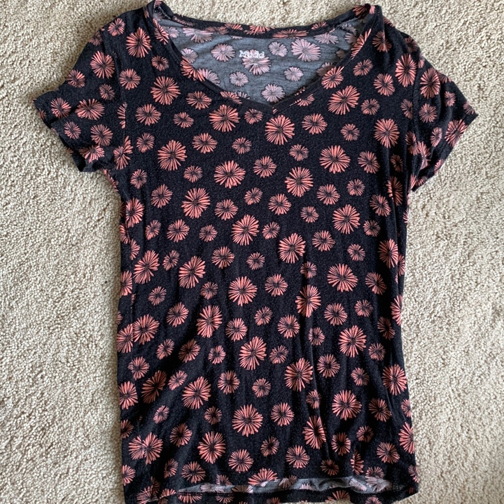 Black v-neck with coral pink orange flowers super stretchy short sleeeve